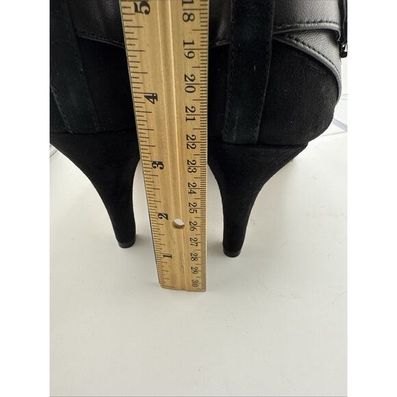 Vince Camuto Vayda Black Leather & Suede Bootie Gold Buckle Zip Size 10 M NWB - Picture 9 of 16